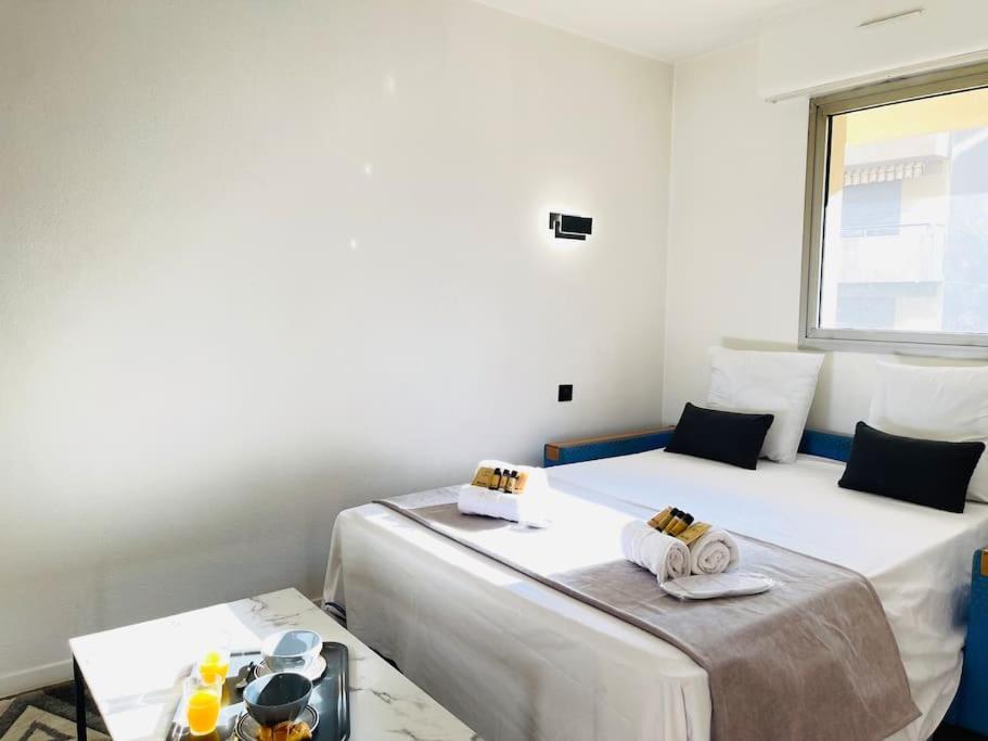 Le Chevrefeuille - Easystay83 Saint-Raphaël Esterno foto